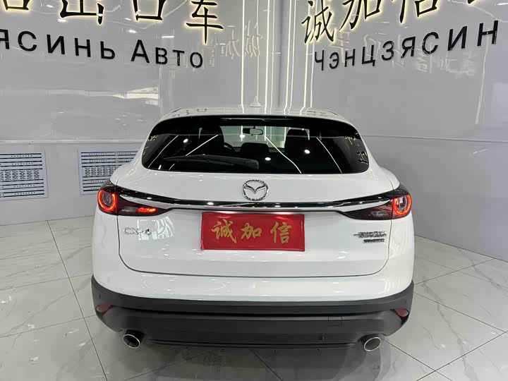 Фото 4 - Mazda CX-4