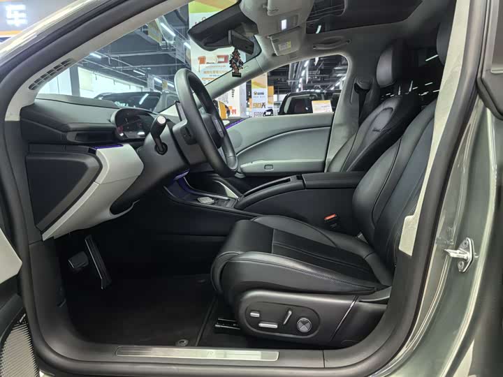 Фото 4 - Zeekr 007