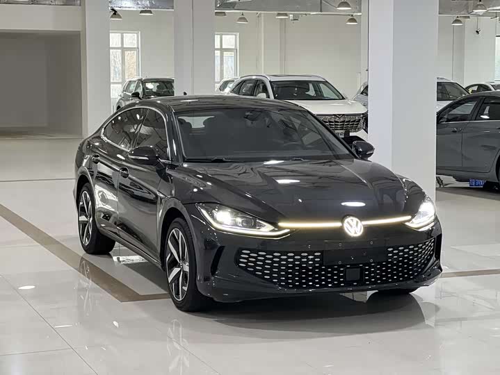 Фото 3 - Volkswagen Lamando L