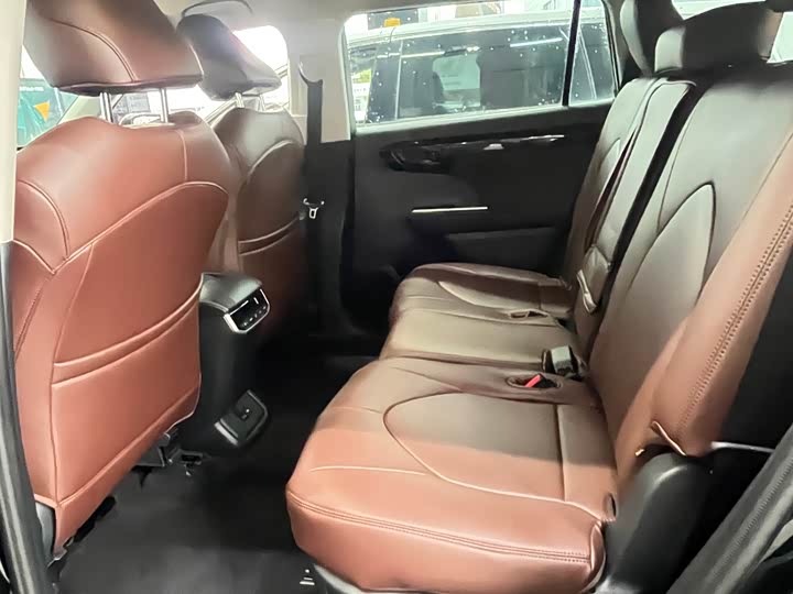 Фото 7 - Toyota Highlander