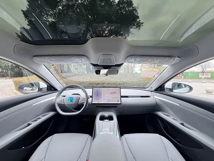 Фото 8 - XPeng Mona M03