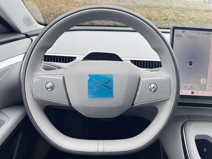 Фото 9 - XPeng Mona M03