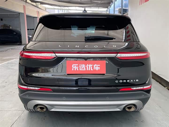 Фото 4 - Lincoln Corsair