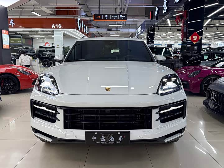 Фото 2 - Porsche Cayenne