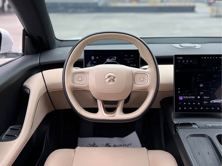 Фото 9 - Nio ET5