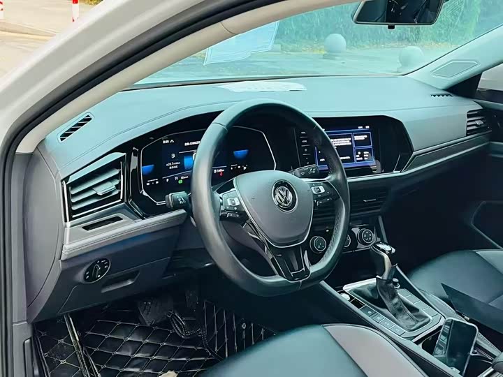 Фото 4 - Volkswagen Sagitar L