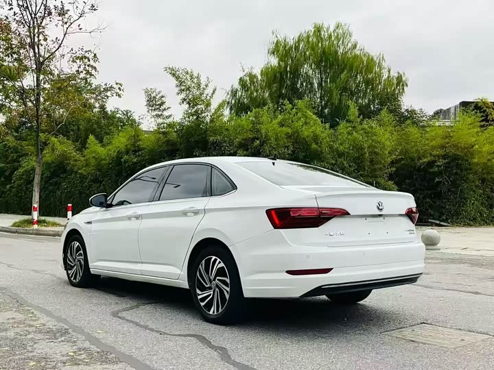 Фото 7 - Volkswagen Sagitar L