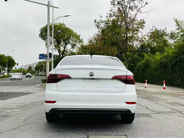 Фото 8 - Volkswagen Sagitar L