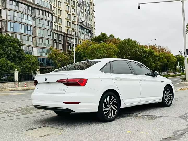 Фото 9 - Volkswagen Sagitar L