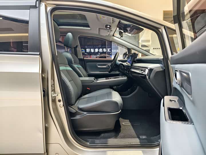 Фото 9 - GAC Aion Y