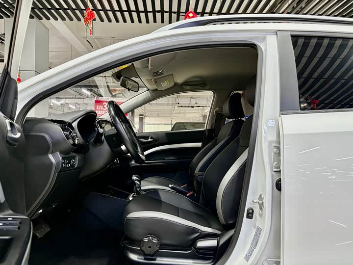 Фото 3 - Kia KX1