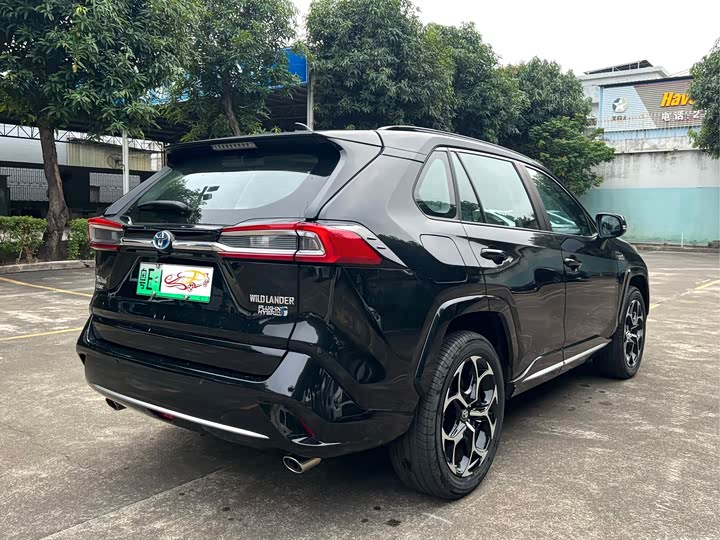 Фото 7 - Toyota Wildlander Hybrid