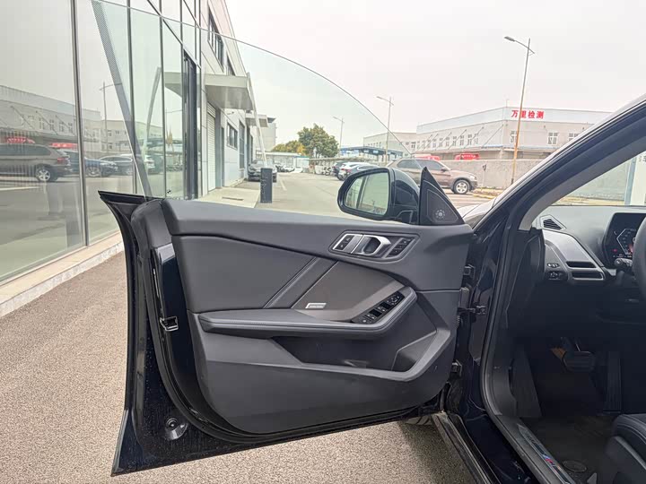 Фото 4 - BMW 2 Series