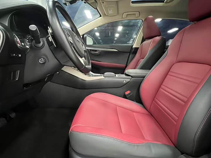 Фото 8 - Lexus NX