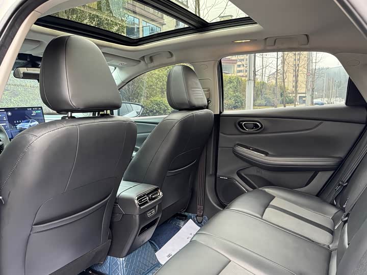 Фото 6 - GAC Aion S Max