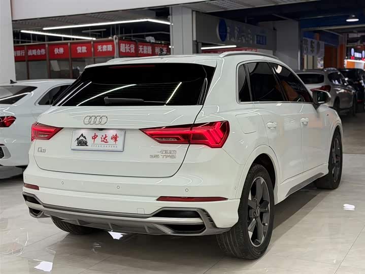 Фото 5 - Audi Q3