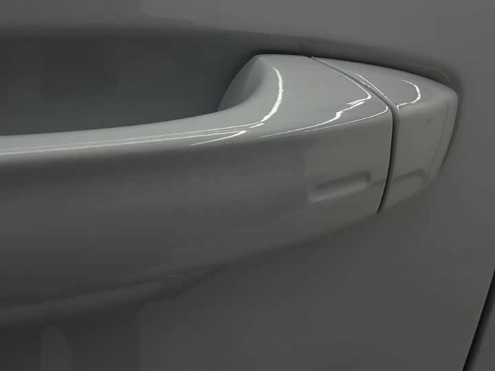 Фото 8 - Audi Q3