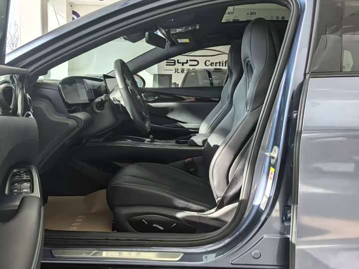 Фото 3 - BYD Seal