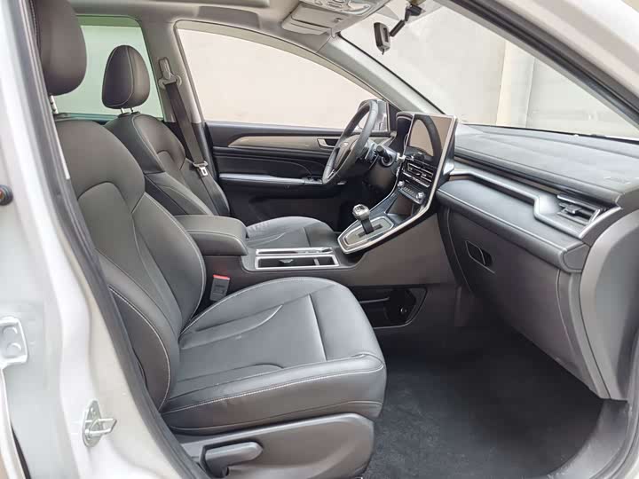 Фото 6 - Haval M6