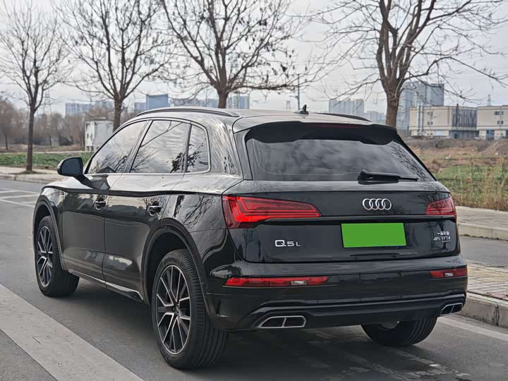 Фото 4 - Audi Q5L