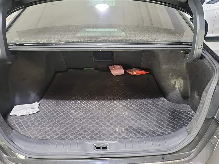 Фото 4 - Nissan Teana