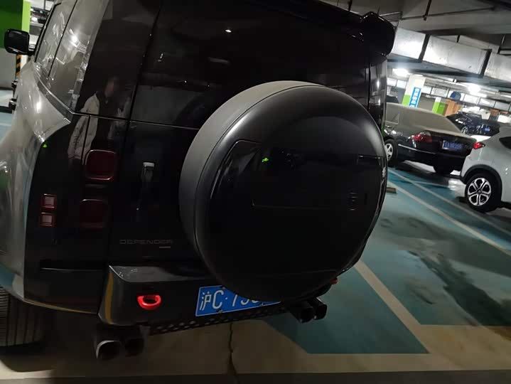 Фото 4 - Land Rover Defender