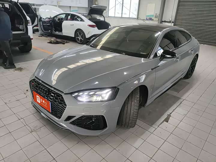 Фото 1 - Audi RS 5