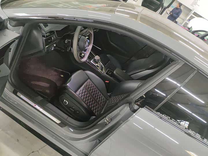 Фото 2 - Audi RS 5