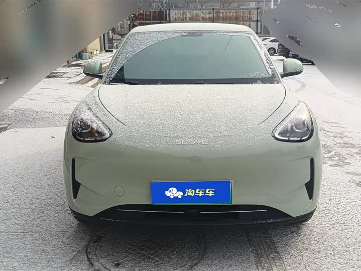 Фото 2 - Geely Galaxy Geome