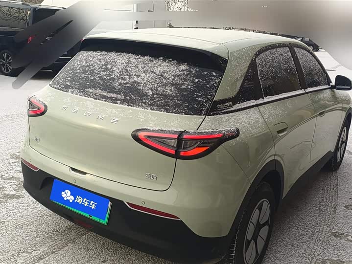 Фото 3 - Geely Galaxy Geome