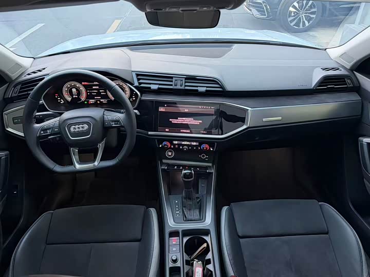 Фото 7 - Audi Q3