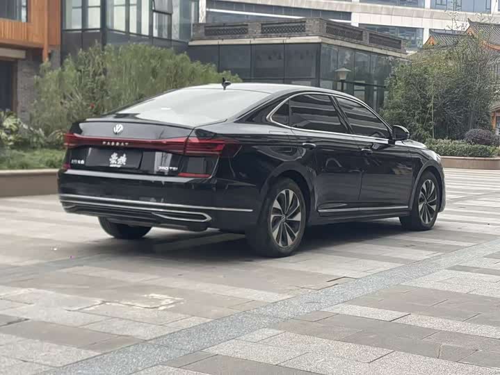 Фото 4 - Volkswagen Passat