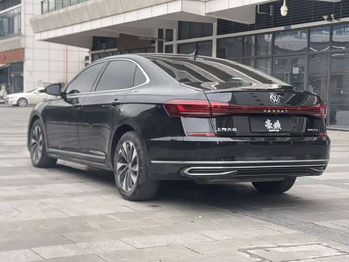 Фото 6 - Volkswagen Passat