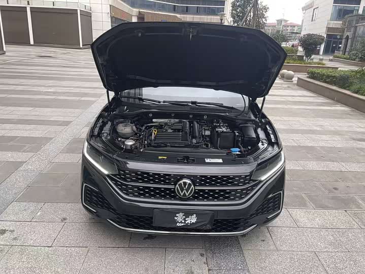 Фото 7 - Volkswagen Passat