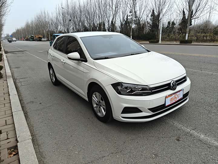 Фото 2 - Volkswagen Polo