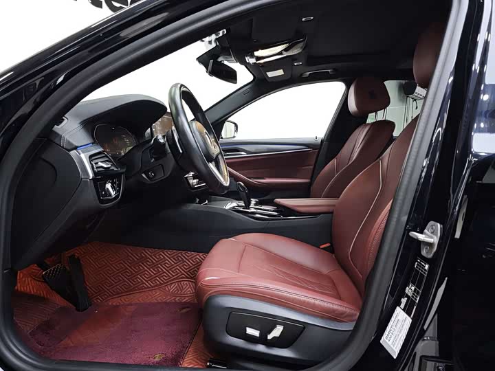 Фото 8 - BMW 5 Series