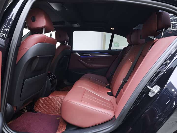 Фото 9 - BMW 5 Series