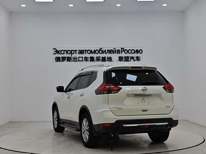 Фото 4 - Nissan X-Trail