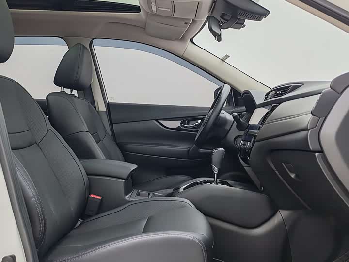 Фото 9 - Nissan X-Trail