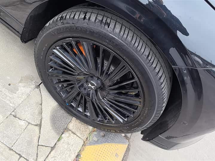 Фото 6 - XPeng G9