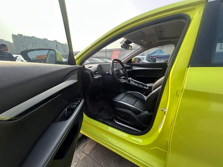 Фото 8 - MG Motor 5 Scorpio