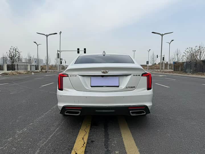 Фото 9 - Cadillac CT5
