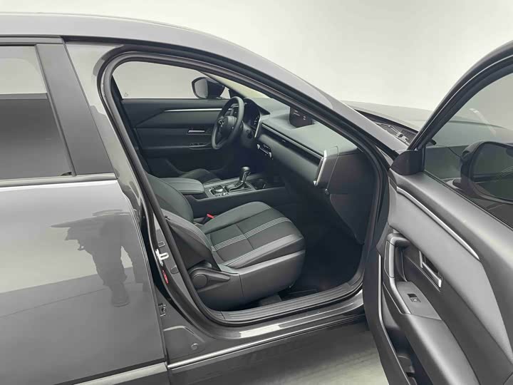 Фото 7 - Mazda CX-50