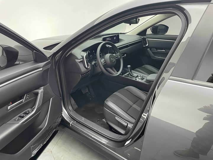 Фото 9 - Mazda CX-50