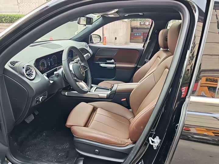 Фото 4 - Mercedes-Benz GLB-Class