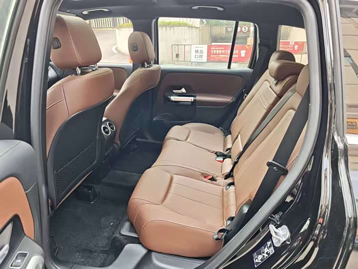 Фото 6 - Mercedes-Benz GLB-Class