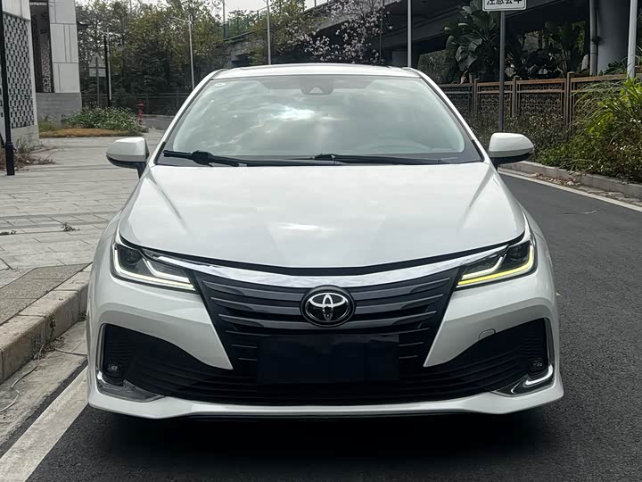 Фото 2 - Toyota Allion