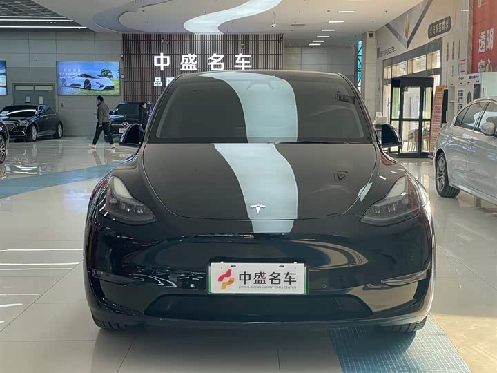 Фото 2 - Tesla Model Y