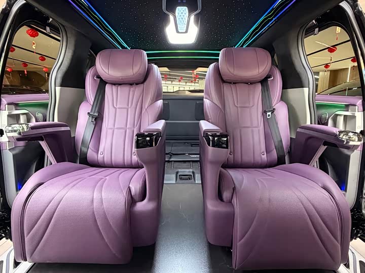 Фото 9 - Toyota Granvia