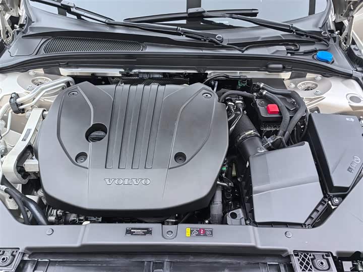 Фото 6 - Volvo S60